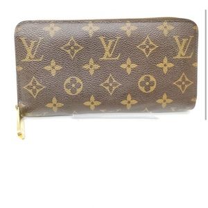 Authentic Louis Vuitton Wallet.